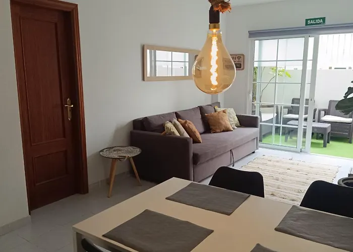 Pearl Terrace Near El Medano شقة