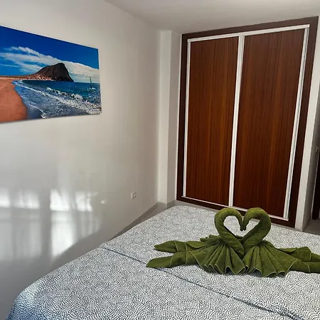 Pearl Terrace Near El Medano Апартаменты